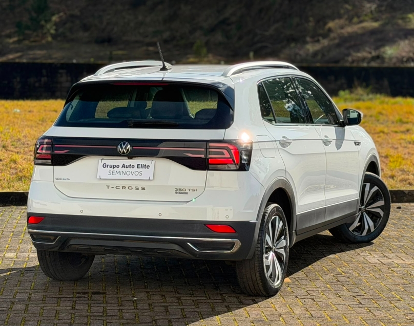 volkswagen t-cross 1.4 250 tsi total flex highline automatico 4p 20244