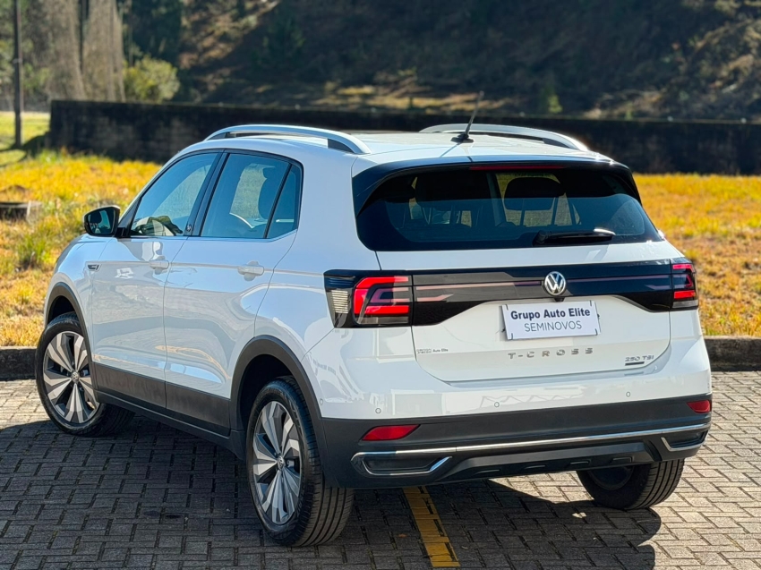volkswagen t-cross 1.4 250 tsi total flex highline automatico 4p 20205