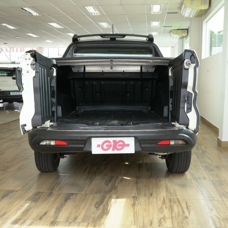 fiat toro 2.0 16v turbo diesel freedom 4wd at9 4p automatico 202113