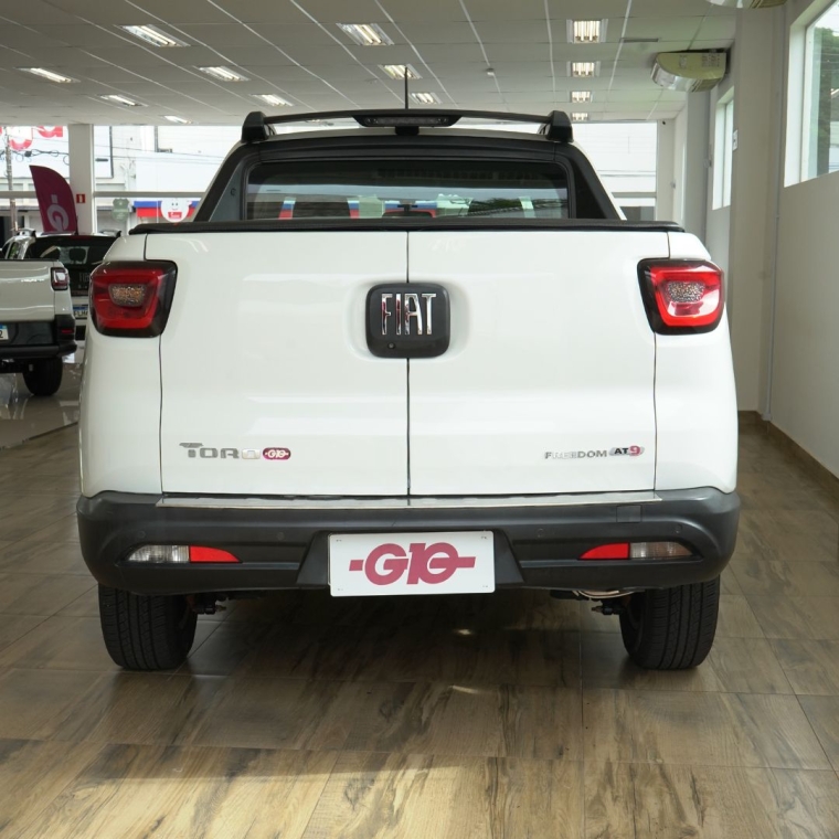 fiat toro 2.0 16v turbo diesel freedom 4wd at9 4p automatico 20214