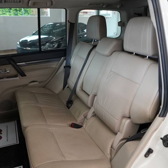 mitsubishi pajero 3.2 hpe 4x4 7 lugares 16v turbo intercooler diesel 4p automatico 201813