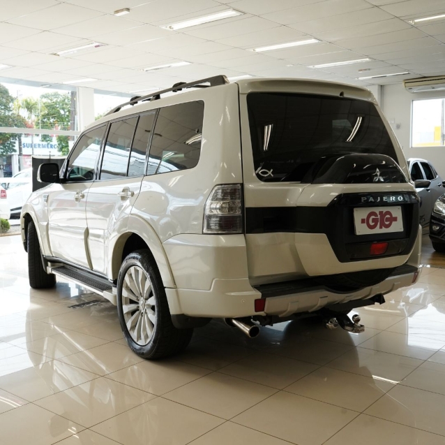 mitsubishi pajero 3.2 hpe 4x4 7 lugares 16v turbo intercooler diesel 4p automatico 20182