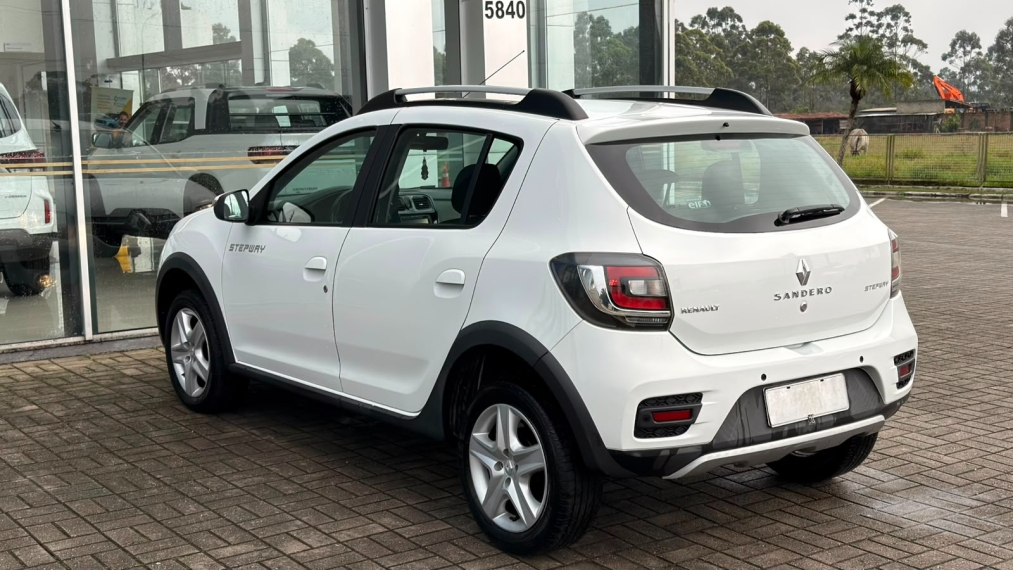 renault sandero 1.6 16v sce flex stepway dynamique easy-r 1.5 4p automatico 20193