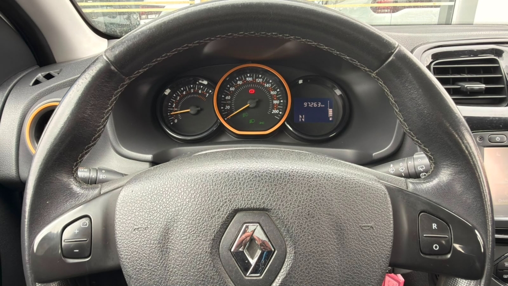 renault sandero 1.6 16v sce flex stepway dynamique easy-r 1.5 4p automatico 201912