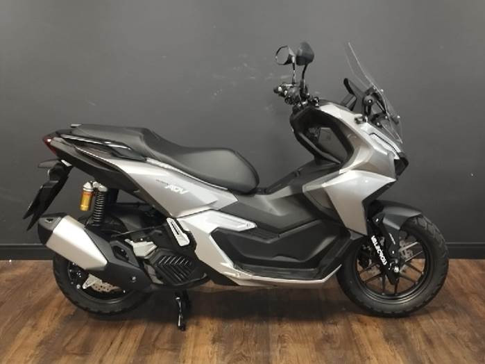 honda adv 160 156 gasolina automatico 2026