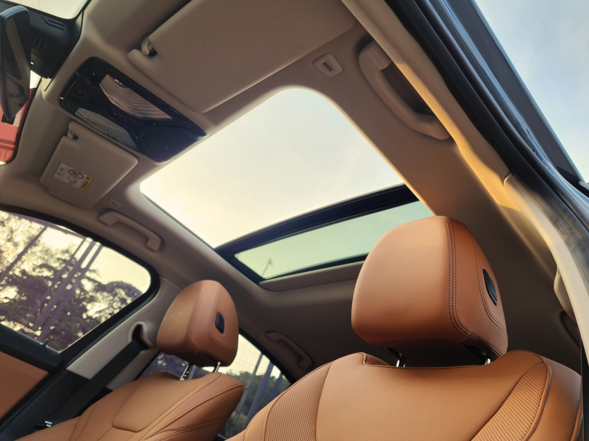 BMW 320i 2.0 16V TURBO FLEX SPORT GP AT 25/26 SEMINOVO10