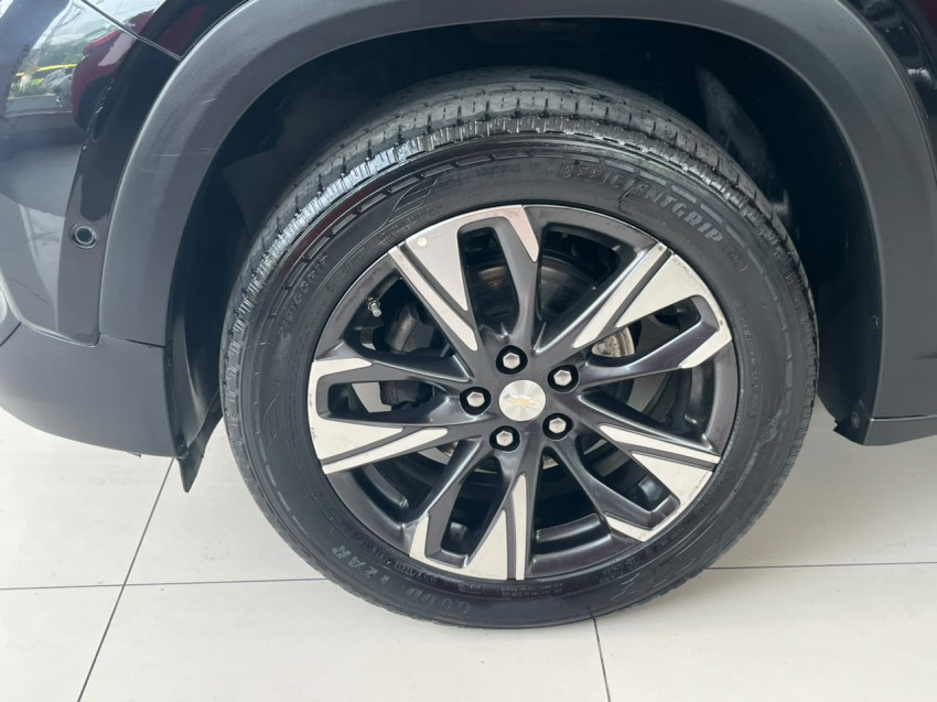 CHEVROLET TRACKER 1.2 TURBO FLEX PREMIER AT 23/24 SEMINOVO8