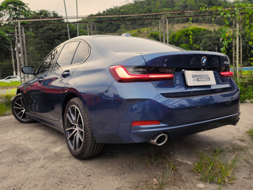 BMW 320i 2.0 16V TURBO FLEX SPORT GP AT 25/26 SEMINOVO17