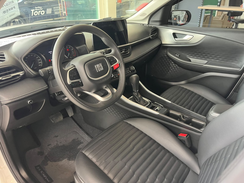 FIAT FASTBACK 1.0 TURBO 200 HYBRID AUDACE CVT 24/25 SEMINOVO8