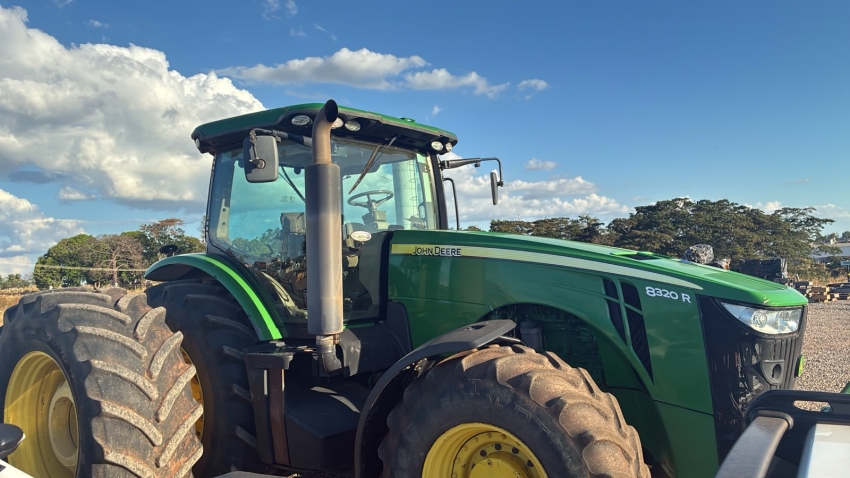 john deere trator 8320r  diesel 2p automatico 20182
