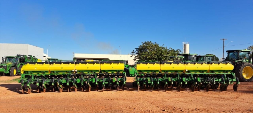john deere plantadeira 2130 - 30 linhas 2014/20141