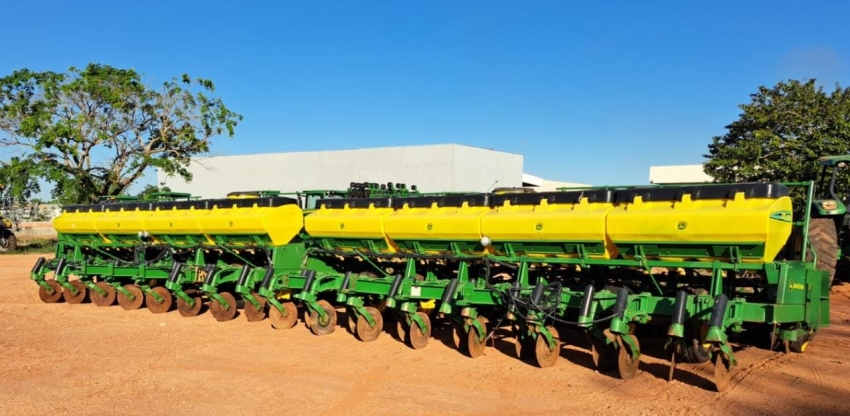 john deere plantadeira 2130 - 30 linhas 2014/20144