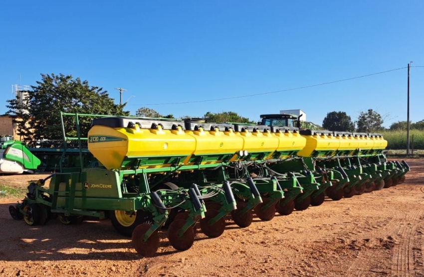 john deere plantadeira 2130 - 30 linhas 2014/20140