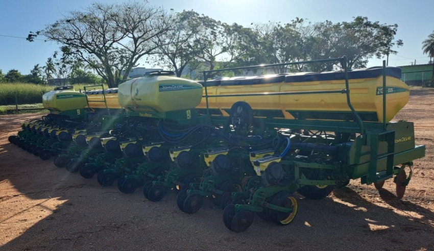 john deere plantadeira 2130 - 30 linhas 2014/20142