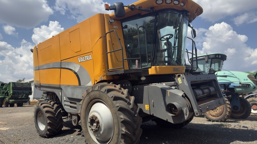 valtra colheitadeira bc8800 diesel 2016/20160