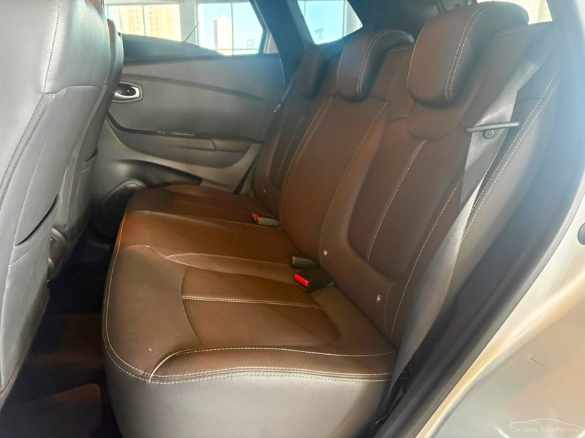 renault captur 1.3 tce flex iconic x-tronic 4p automatico 20227