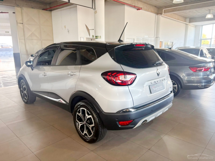renault captur 1.3 tce flex iconic x-tronic 4p automatico 202212