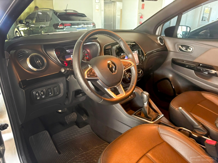 renault captur 1.3 tce flex iconic x-tronic 4p automatico 20223