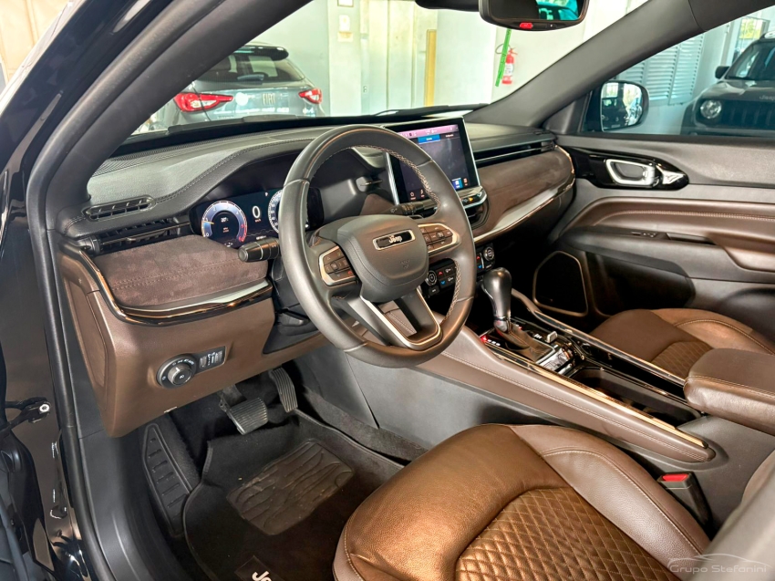 jeep commander 2.0 td380 turbo diesel overland at9 4p automatico 20223