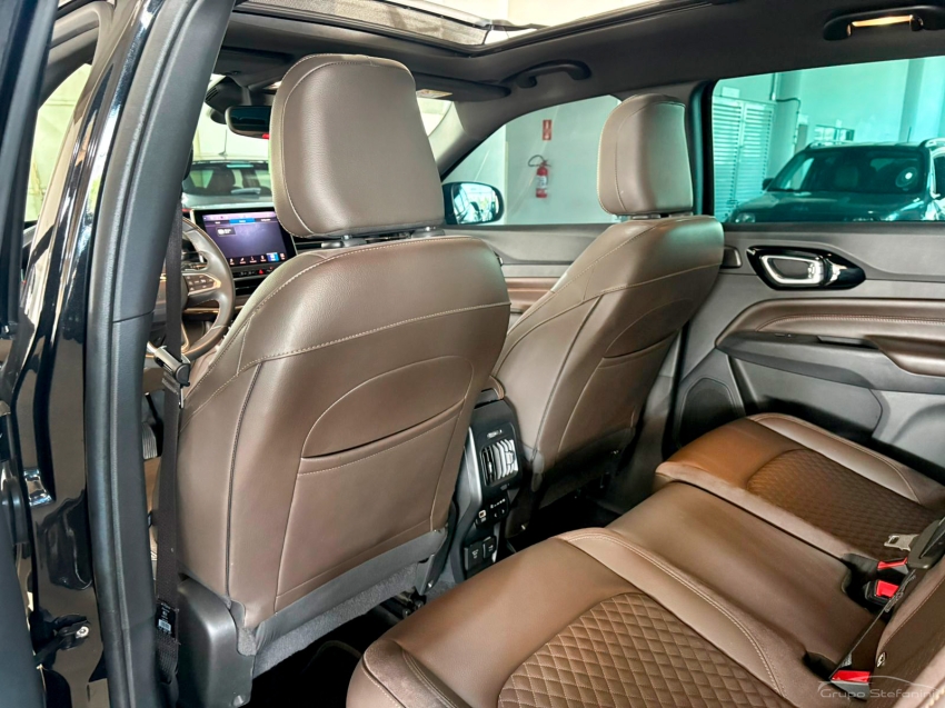 jeep commander 2.0 td380 turbo diesel overland at9 4p automatico 20228