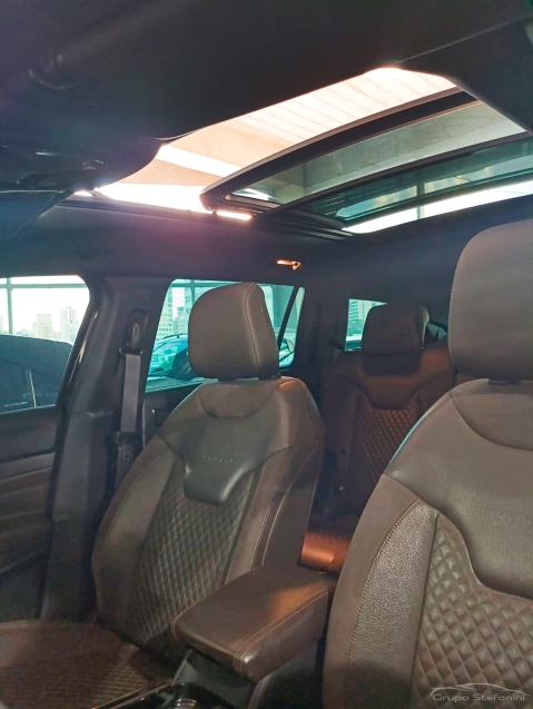 jeep commander 2.0 td380 turbo diesel overland at9 4p automatico 20229