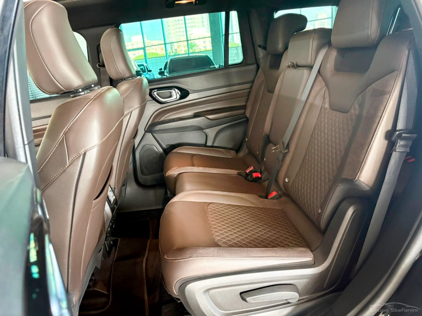 jeep commander 2.0 td380 turbo diesel overland at9 4p automatico 20226