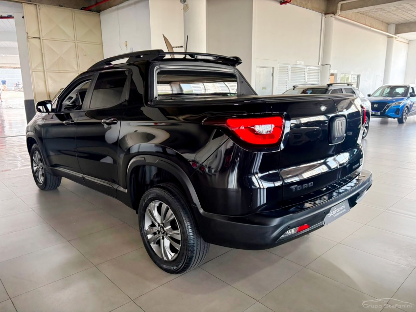 fiat toro 1.3 turbo 270 flex freedom at6 4p automatico 202513