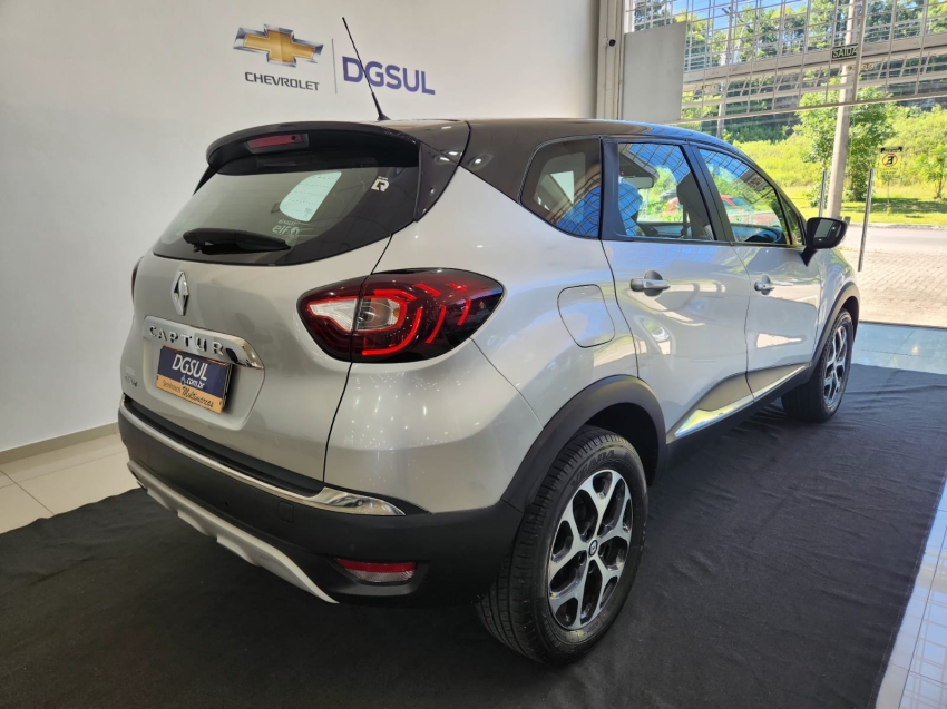 renault captur 1.6 16v sce flex intense x-tronic 5p automatico 20203