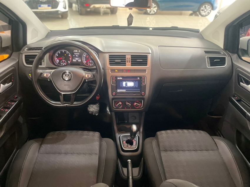 volkswagen fox 1.6 msi total flex connect 4p i-motion 5p semiautomatico 20184