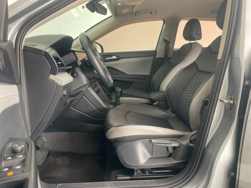 volkswagen taos 1.4 250 tsi total flex comfortline automatico 4p 202210