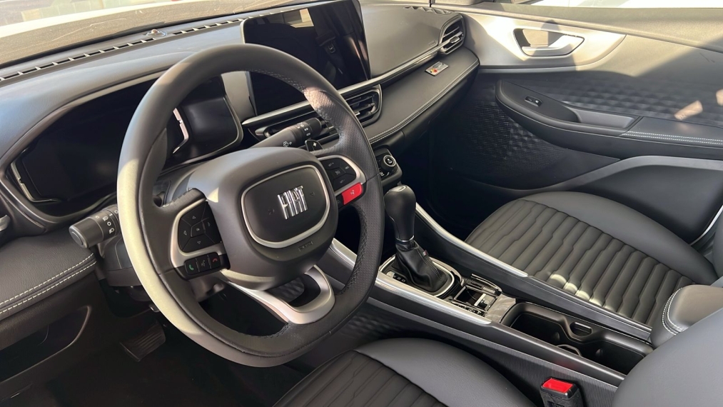 fiat fastback 1.3 turbo 270 flex limited edition at6 1.0 4p automatico 2025