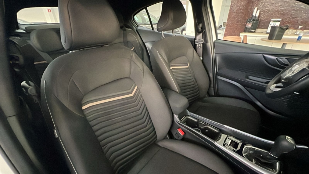fiat fastback 1.0 turbo 200 flex cvt 2.0 4p automatico 2025 fiat fastback 1.0 turbo 200 flex cvt 2.0 4p automatico 2025
