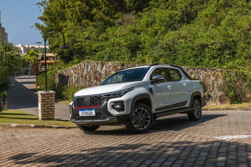 fiat strada 1.0 turbo 200 flex ultra cd cvt 4p automatico 2026 fiat strada 1.0 turbo 200 flex ultra cd cvt 4p automatico 2026