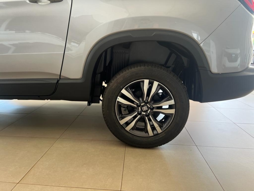 fiat toro 1.3 turbo 270 flex endurance at6 4p automatico 2025 fiat toro 1.3 turbo 270 flex endurance at6 4p automatico 2025