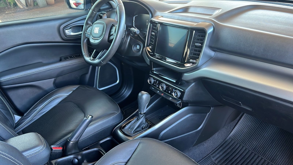 fiat toro 1.3 turbo 270 flex volcano at6 4p automatico 2023 fiat toro 1.3 turbo 270 flex volcano at6 4p automatico 2023
