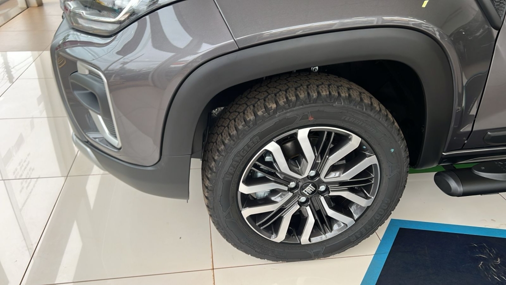 fiat strada 1.0 turbo 200 flex ranch cd cvt 1.3 4p automatico 2025 fiat strada 1.0 turbo 200 flex ranch cd cvt 1.3 4p automatico 2025