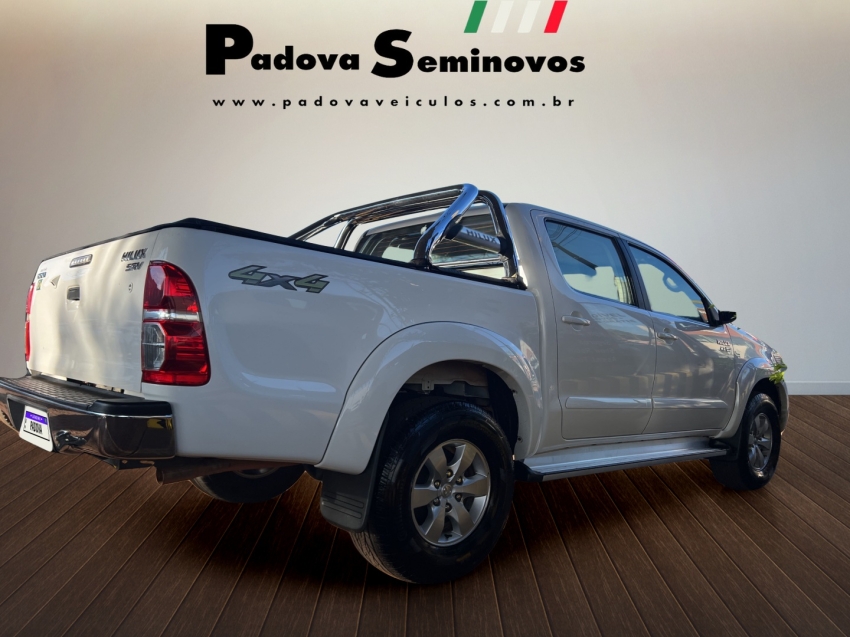 toyota hilux 2.7 srv 4x4 cd 16v flex 4p automatico 2013 toyota hilux 2.7 srv 4x4 cd 16v flex 4p automatico 2013