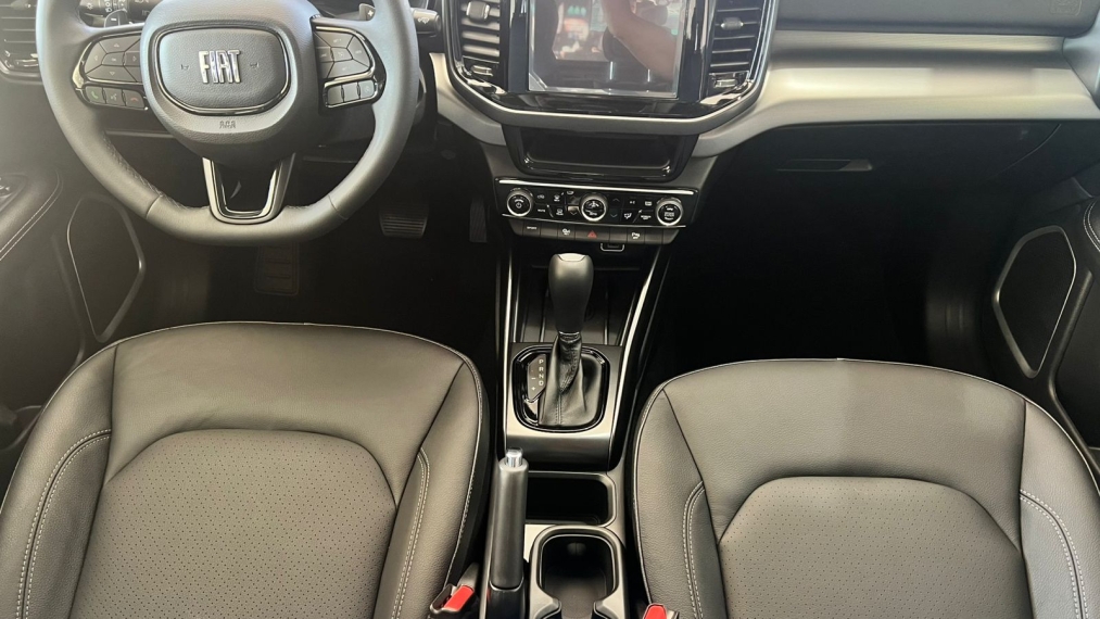 fiat toro 1.3 turbo 270 flex volcano at6 4p automatico 2025 fiat toro 1.3 turbo 270 flex volcano at6 4p automatico 2025