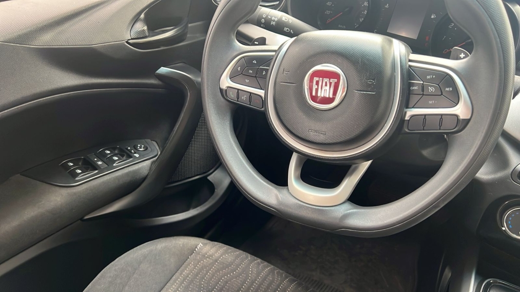 fiat cronos 1.3 firefly flex drive gsr 4p automatico 2019 fiat cronos 1.3 firefly flex drive gsr 4p automatico 2019