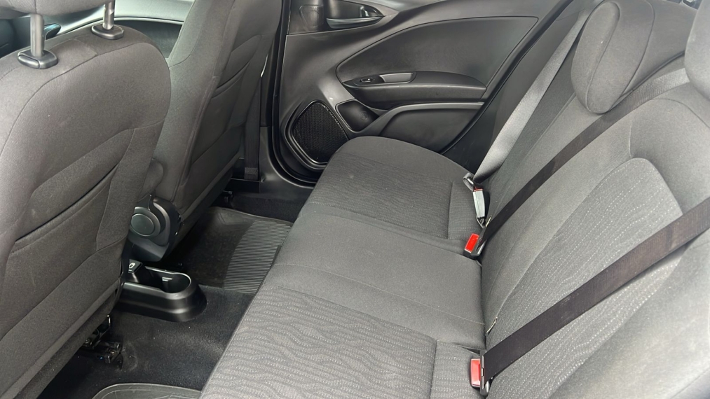 fiat cronos 1.3 firefly flex drive gsr 4p automatico 2019 fiat cronos 1.3 firefly flex drive gsr 4p automatico 2019