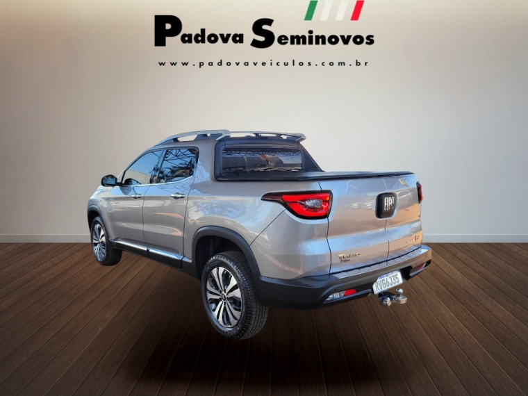 fiat toro 1.3 turbo 270 flex volcano at6 1.0 4p automatico 2025