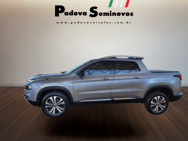 fiat toro 1.3 turbo 270 flex volcano at6 1.0 4p automatico 2025