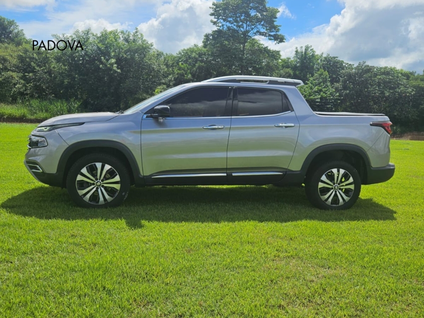 fiat toro 1.3 turbo 270 flex volcano at6 4p automatico 20231